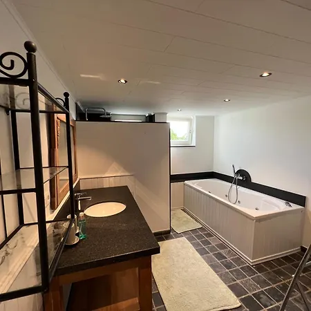 Holiday home De Landsgenieter