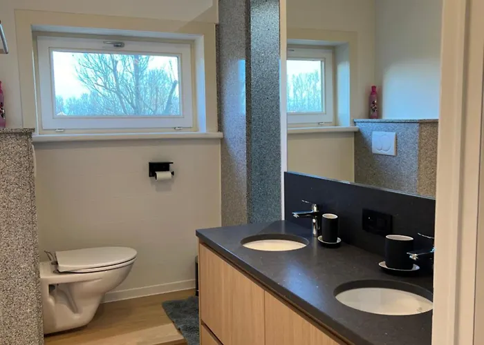 De Landsgenieter Dom wakacyjny *